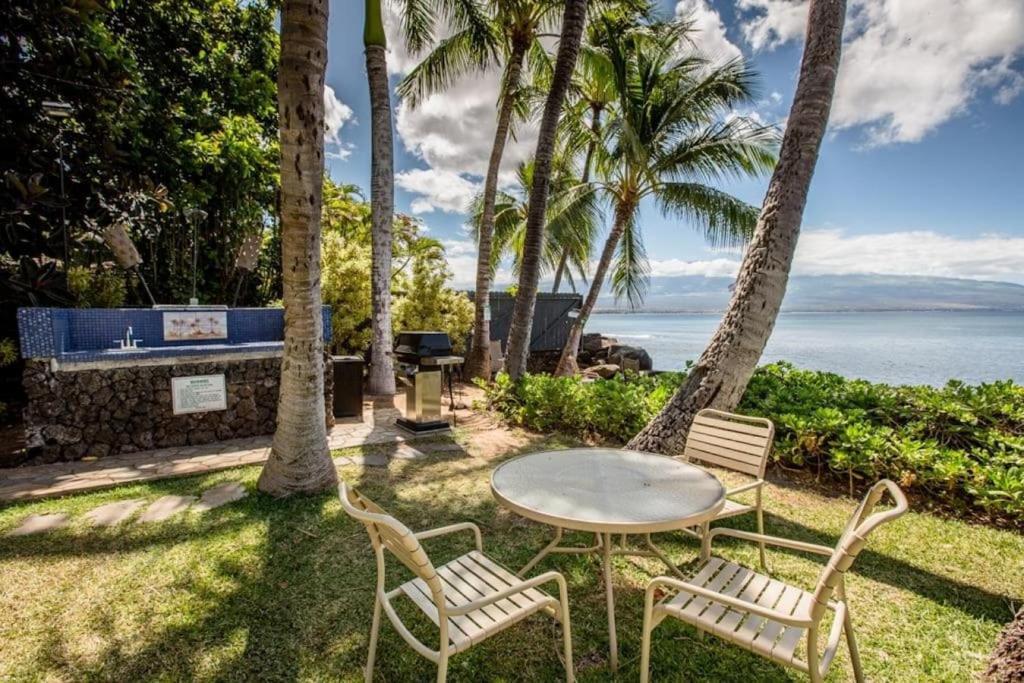 Maui Oceanfront Haven: Beachside Retreat with Turtle & Whale Watching Wailuku Exterior photo