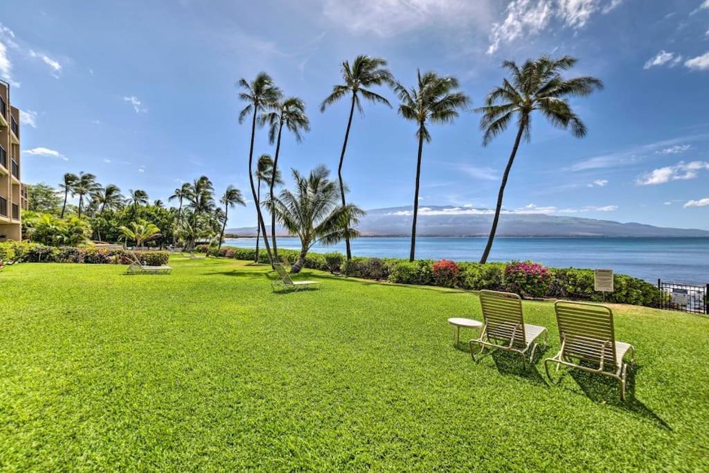 Maui Oceanfront Haven: Beachside Retreat with Turtle & Whale Watching Wailuku Exterior photo