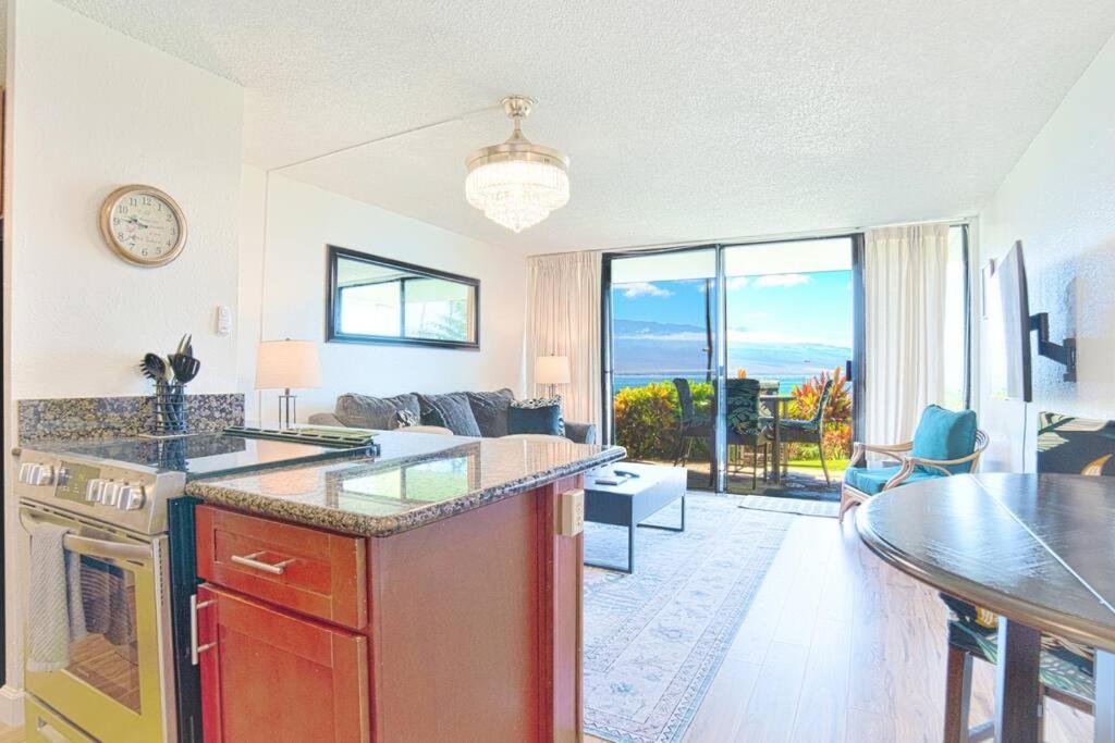 Maui Oceanfront Haven: Beachside Retreat with Turtle & Whale Watching Wailuku Exterior photo